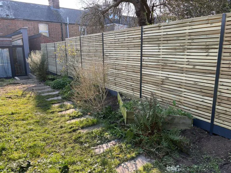 Contemporary fence panels with Durapost posts